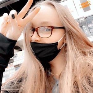 Meet your Posher, Kelsey